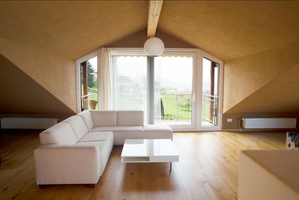 Lakeview Gem Krattigen Zewnętrze zdjęcie